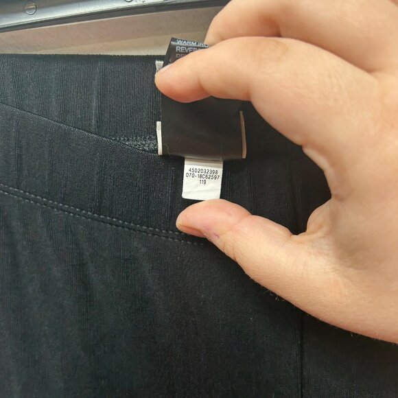 Chicos Travelers Black Relaxed Fit Pull-On Pants 3R US 16/18 Easy Care Fabric - Picture 3 of 9